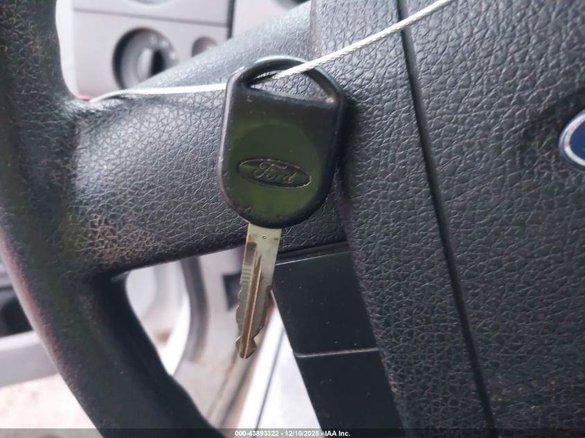 2007 Ford F-150 Stx/Xl/Xlt VIN: 1FTRF122X7NA12096 Lot: 43893322