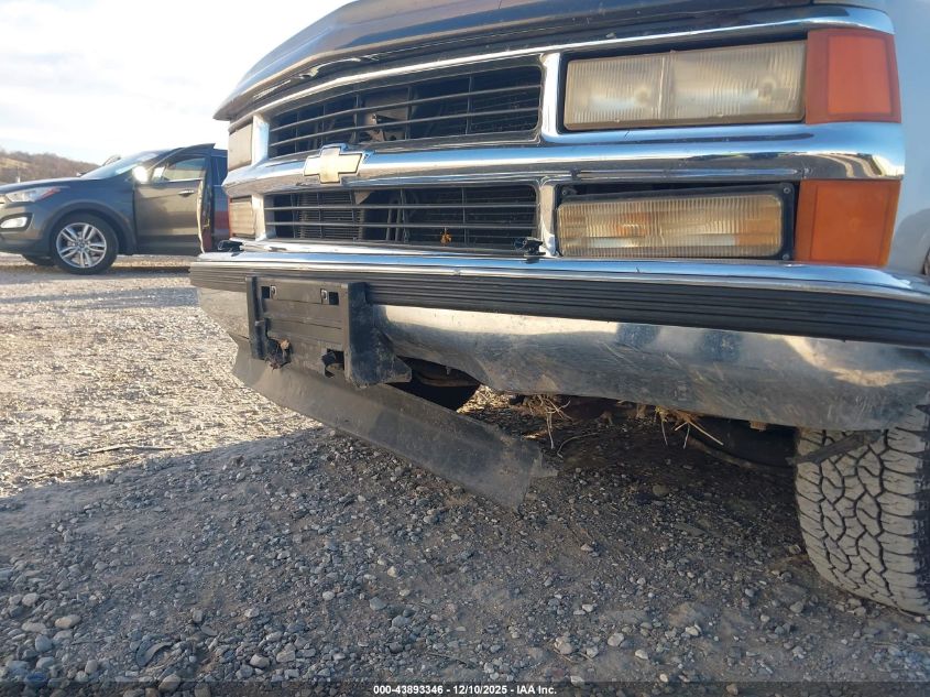 1996 Chevrolet Gmt-400 C1500 VIN: 1GCEC19R4TE227977 Lot: 43893346