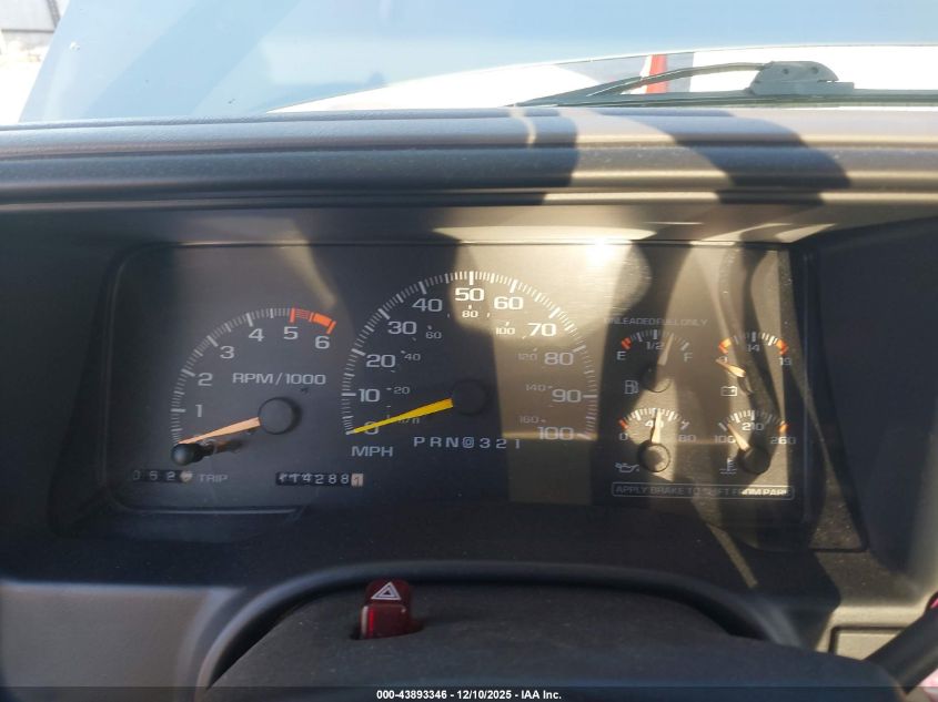 1996 Chevrolet Gmt-400 C1500 VIN: 1GCEC19R4TE227977 Lot: 43893346