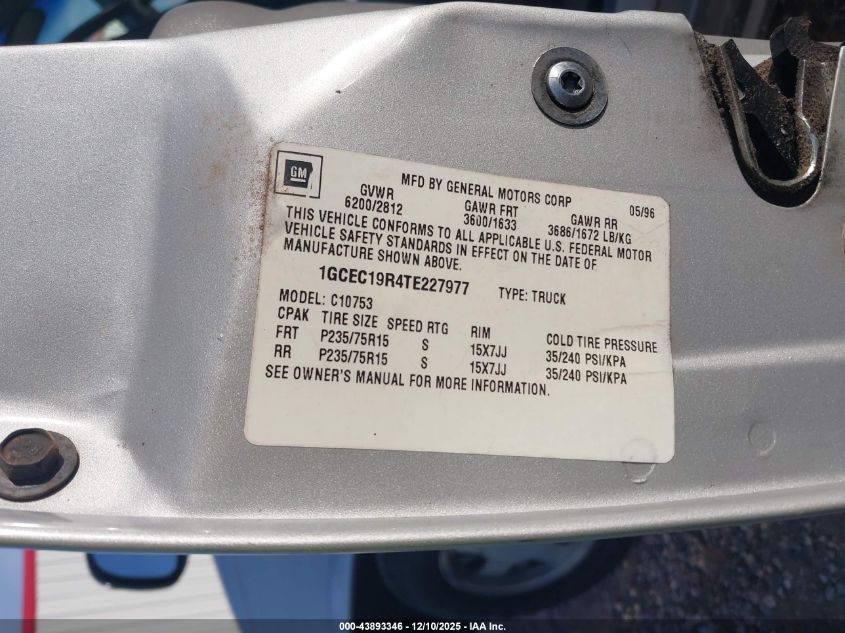 1996 Chevrolet Gmt-400 C1500 VIN: 1GCEC19R4TE227977 Lot: 43893346
