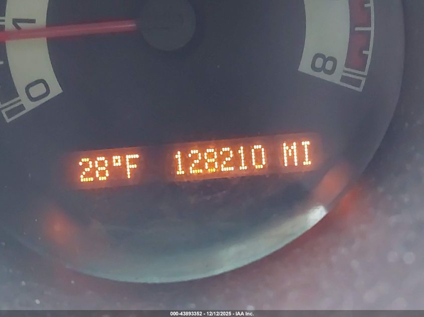 2008 Saturn Sky Red Line VIN: 1G8MF35X18Y118203 Lot: 43893352