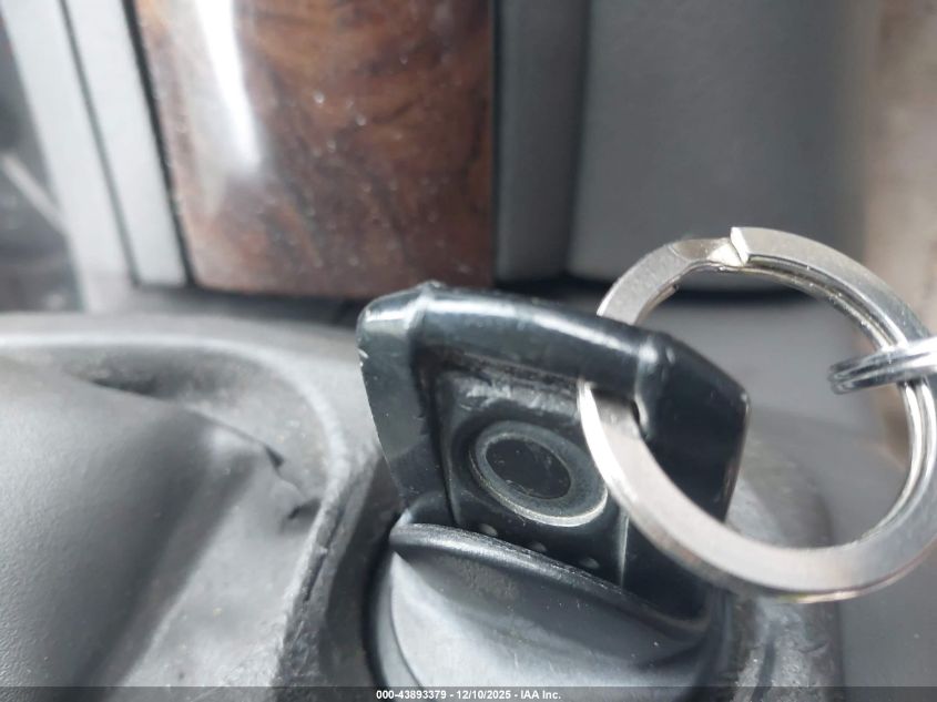 2009 Mercury Grand Marquis Ls (Fleet Only) VIN: 2MEHM75V19X619207 Lot: 43893379