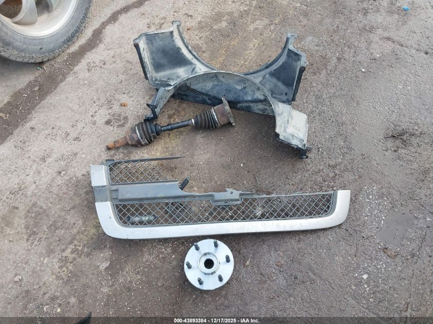 2004 Chevrolet Silverado 1500 Ls VIN: 2GCEK13T041366904 Lot: 43893384