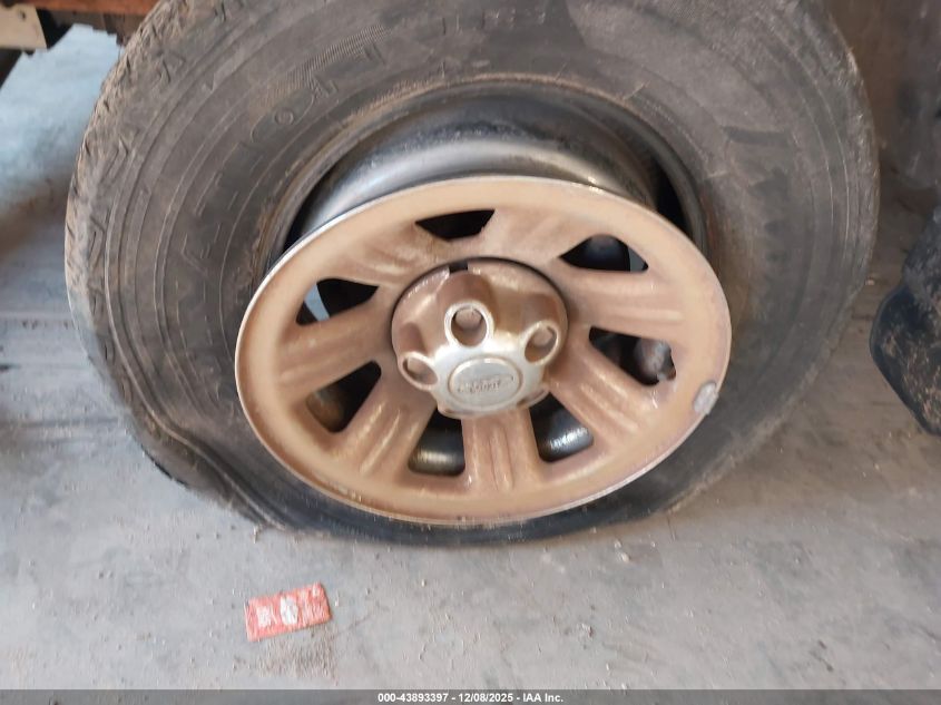 2000 Ford Ranger Xl/Xlt VIN: 1FTYR14V5YTA26723 Lot: 43893397