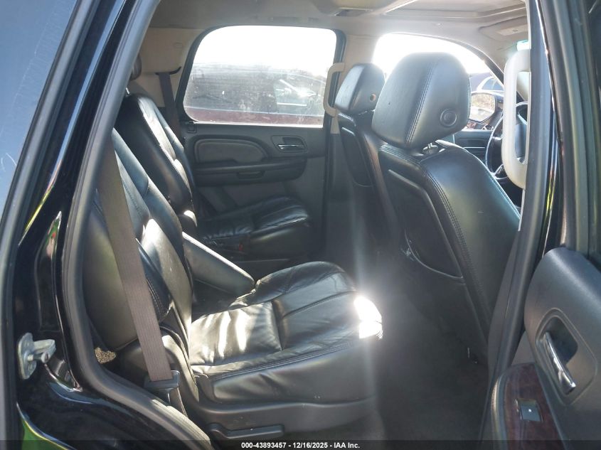 2007 GMC Yukon Denali VIN: 1GKFK63887J382053 Lot: 43893457