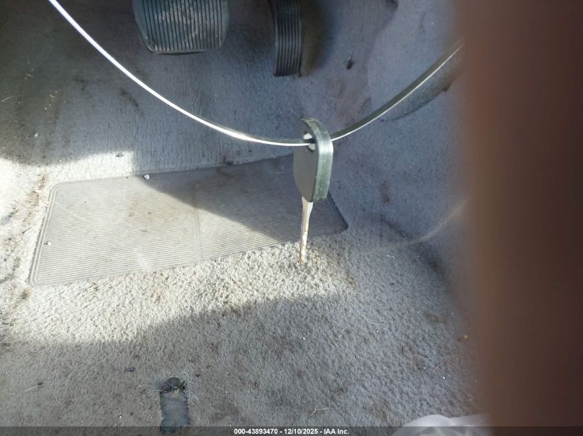 2002 Mercury Grand Marquis Ls VIN: 2MEFM75W52X617675 Lot: 43893470