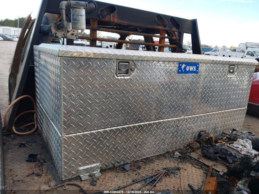 2010 Ford F-350 Chassis Lariat/Xl/Xlt VIN: 1FDWX3HR1AEB11571 Lot: 43893478