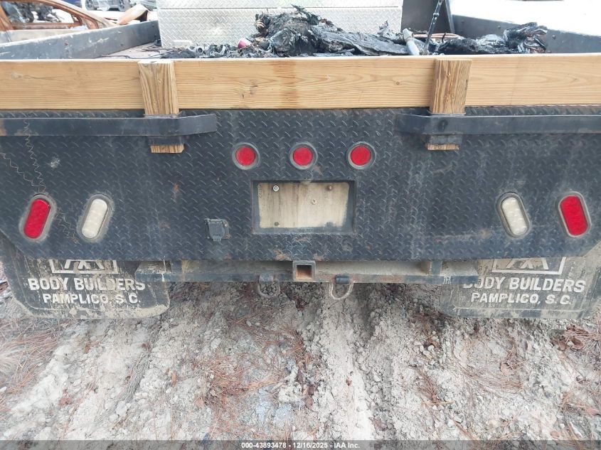 2010 Ford F-350 Chassis Lariat/Xl/Xlt VIN: 1FDWX3HR1AEB11571 Lot: 43893478