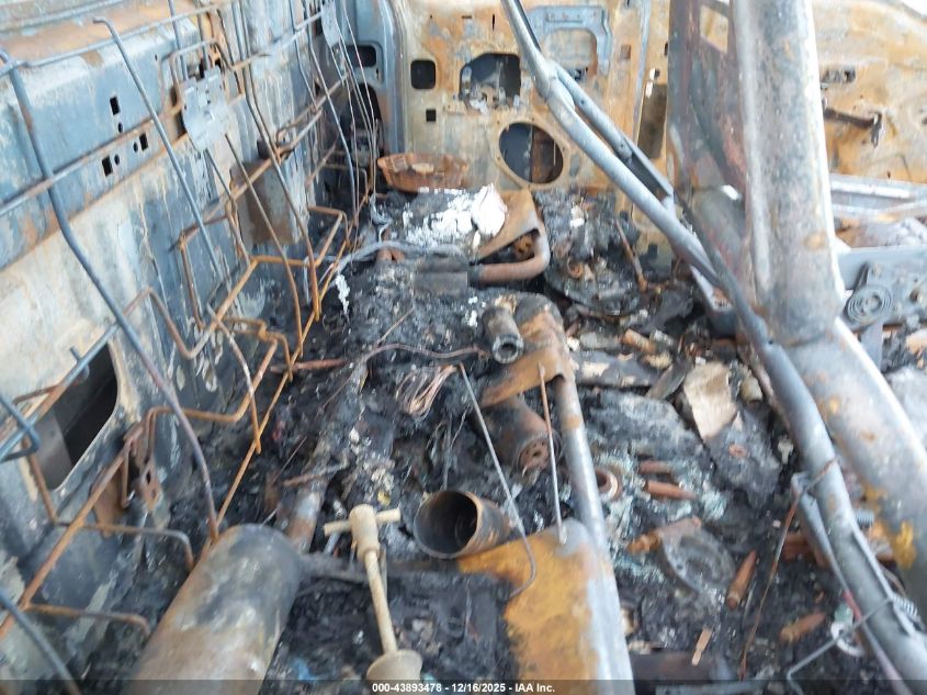 2010 Ford F-350 Chassis Lariat/Xl/Xlt VIN: 1FDWX3HR1AEB11571 Lot: 43893478