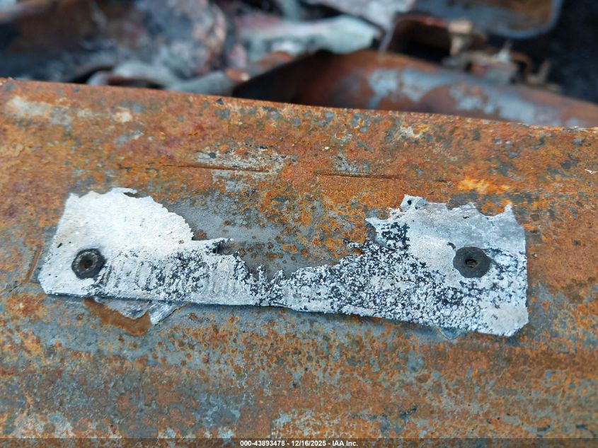 2010 Ford F-350 Chassis Lariat/Xl/Xlt VIN: 1FDWX3HR1AEB11571 Lot: 43893478