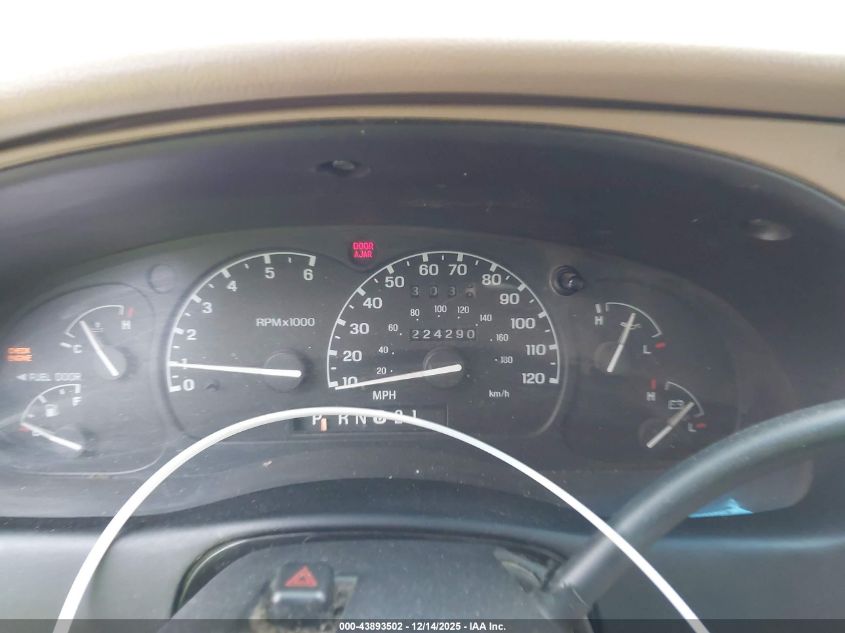 1998 Ford Explorer Eddie Bauer/Limited/Xlt VIN: 1FMZU35P4WZA92684 Lot: 43893502