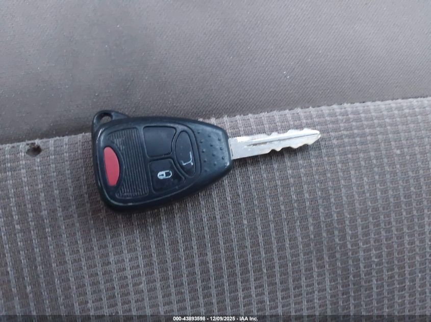 2008 Jeep Liberty Sport VIN: 1J8GN28K18W131585 Lot: 43893598