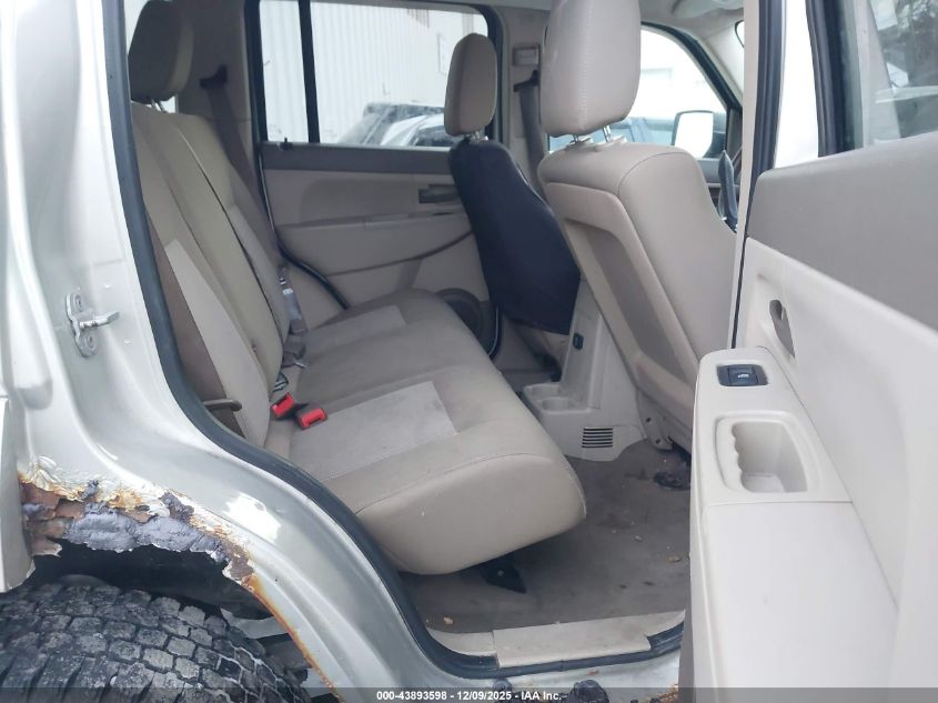 2008 Jeep Liberty Sport VIN: 1J8GN28K18W131585 Lot: 43893598