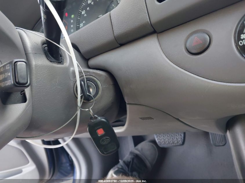 2002 Toyota Camry Le VIN: 4T1BE32K32U540864 Lot: 43893750