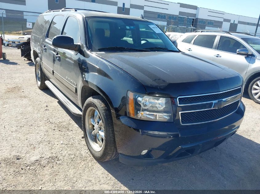CHEVROLET SUBURBAN LT