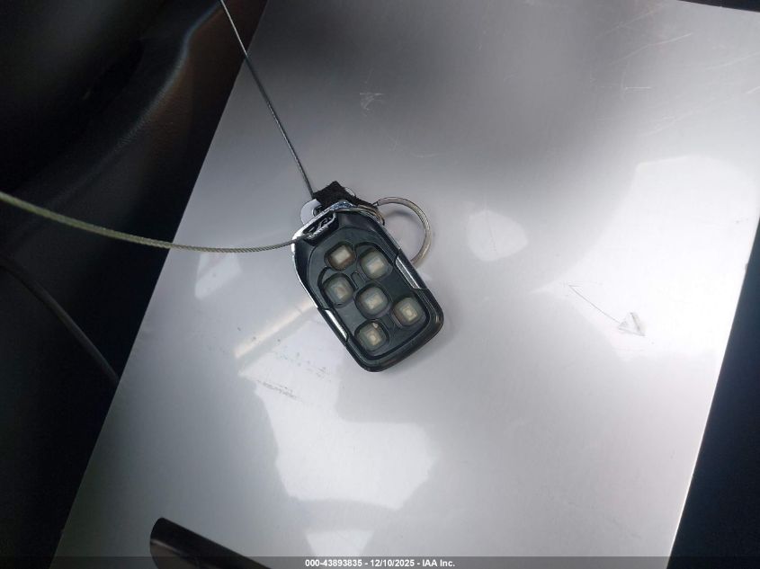 2020 GMC Yukon Xl 2Wd Denali VIN: 1GKS1HKJ8LR221375 Lot: 43893835