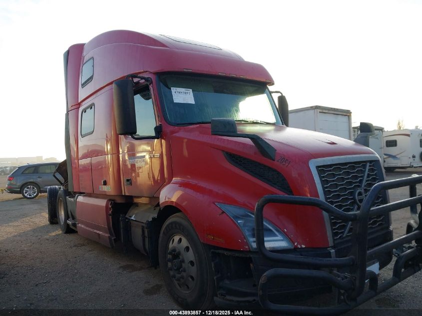 2019 Volvo Vnl VIN: 4V4NC9EH1KN215123 Lot: 43893857