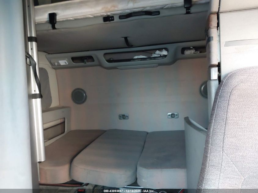 2019 Volvo Vnl VIN: 4V4NC9EH1KN215123 Lot: 43893857