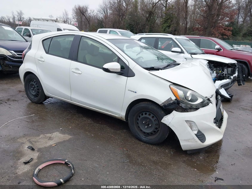 2016 Toyota Prius C One