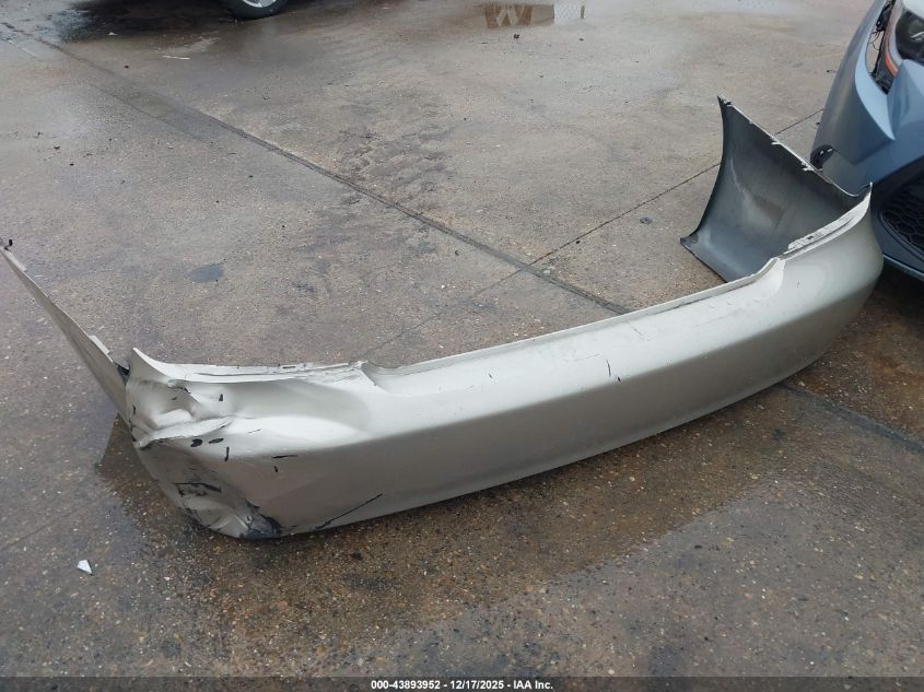 2005 Toyota Camry Le VIN: 4T1BE32K35U977879 Lot: 43893952