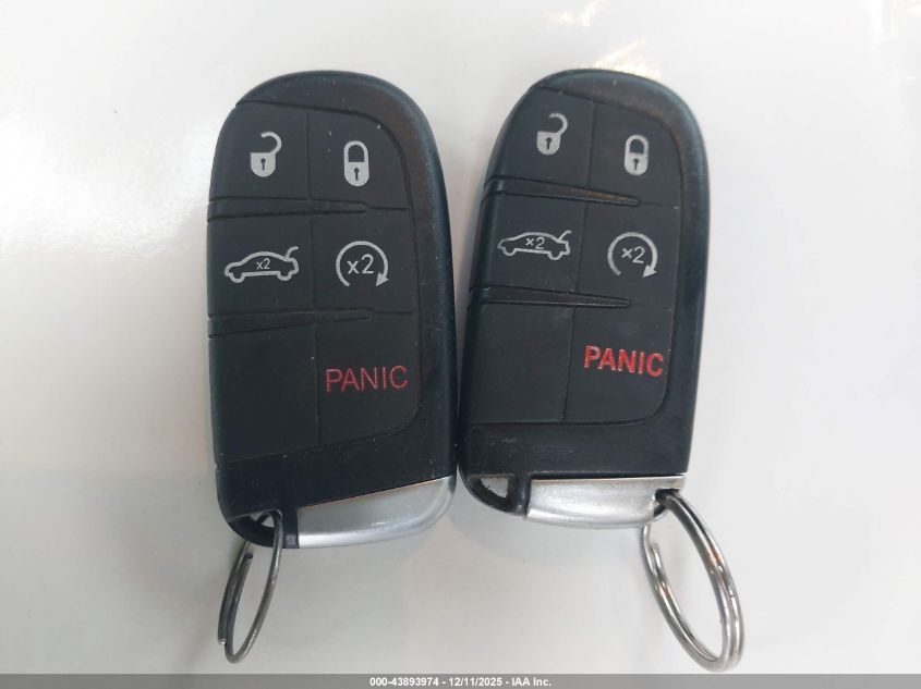 2016 Chrysler 300C Platinum Awd VIN: 2C3CCASG3GH100267 Lot: 43893974