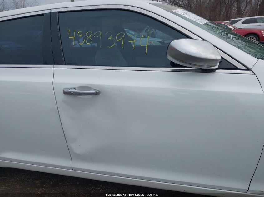 2016 Chrysler 300C Platinum Awd VIN: 2C3CCASG3GH100267 Lot: 43893974