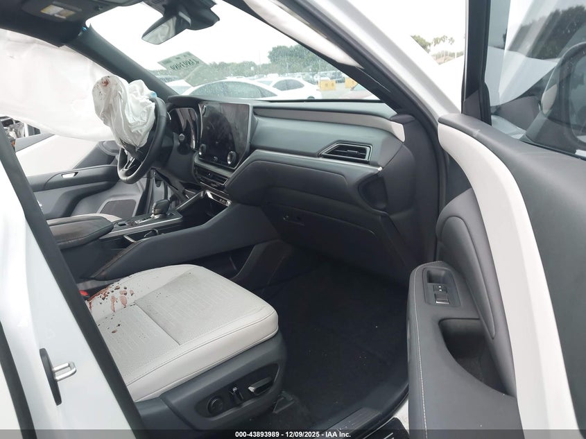 5TDAAAA69SS013811 2025 LEXUS TX photo no. 5