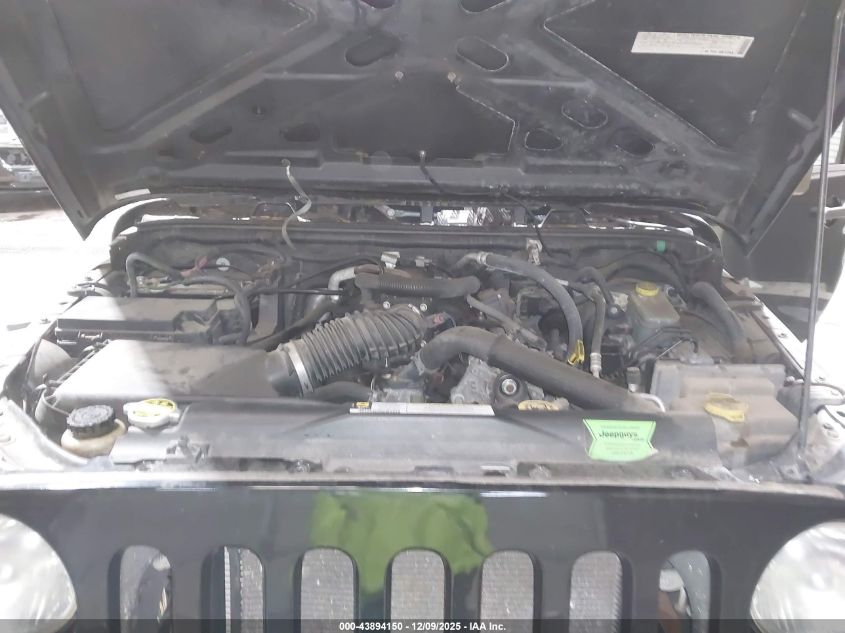 2008 Jeep Wrangler X VIN: 1J4FA24148L555513 Lot: 43894150