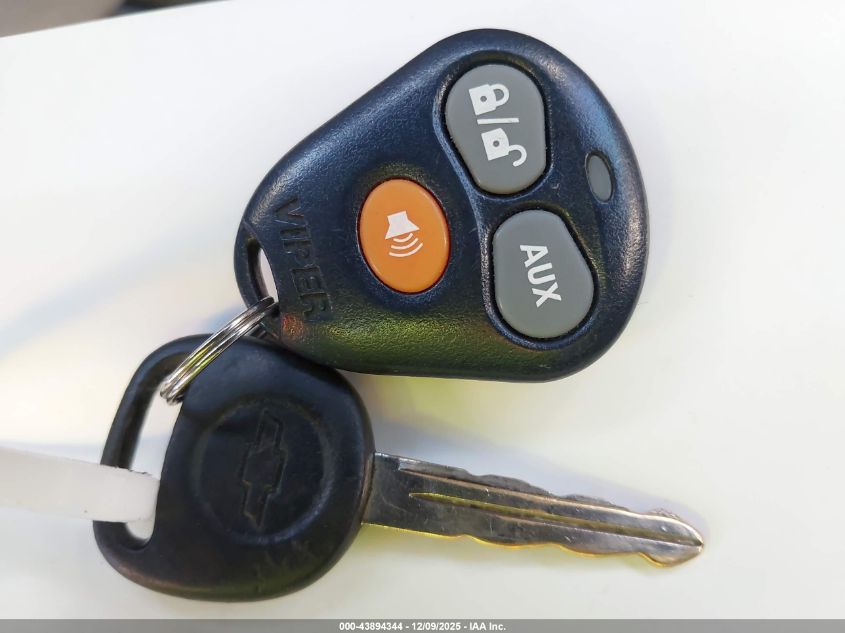 2005 Chevrolet Tahoe Z71 VIN: 1GNEK13T05R217909 Lot: 43894344