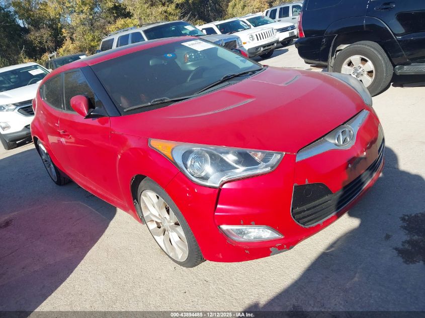 HYUNDAI VELOSTER BASE W/RED/BLACK