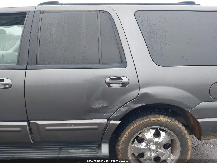 2004 Ford Expedition Xlt VIN: 1FMFU15L04LA85042 Lot: 43894519