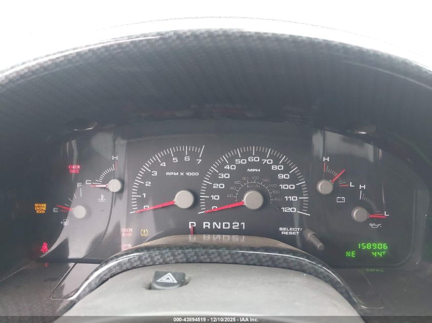 2004 Ford Expedition Xlt VIN: 1FMFU15L04LA85042 Lot: 43894519