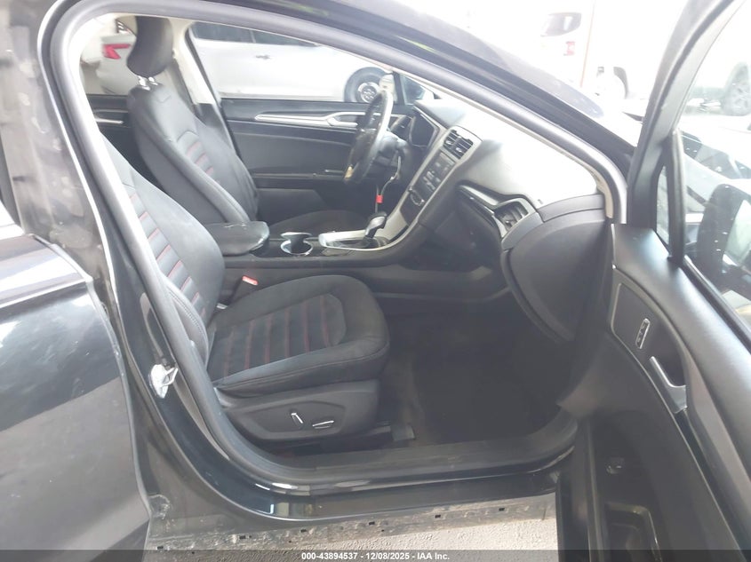 3FA6P0LU7FR185649 2015 FORD FUSION photo no. 5