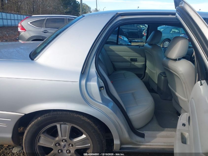 2003 Ford Crown Victoria Lx VIN: 2FAFP74W93X151184 Lot: 43894591