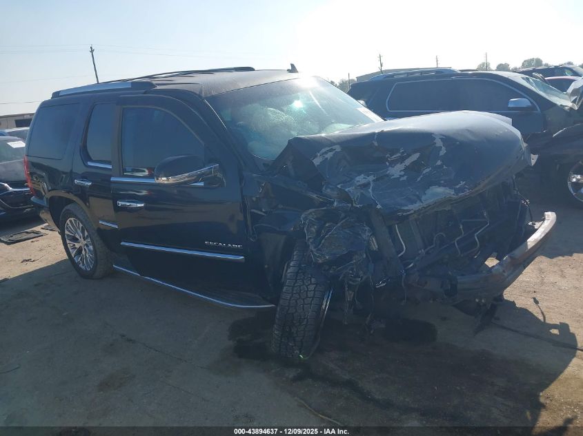 CADILLAC ESCALADE STANDARD