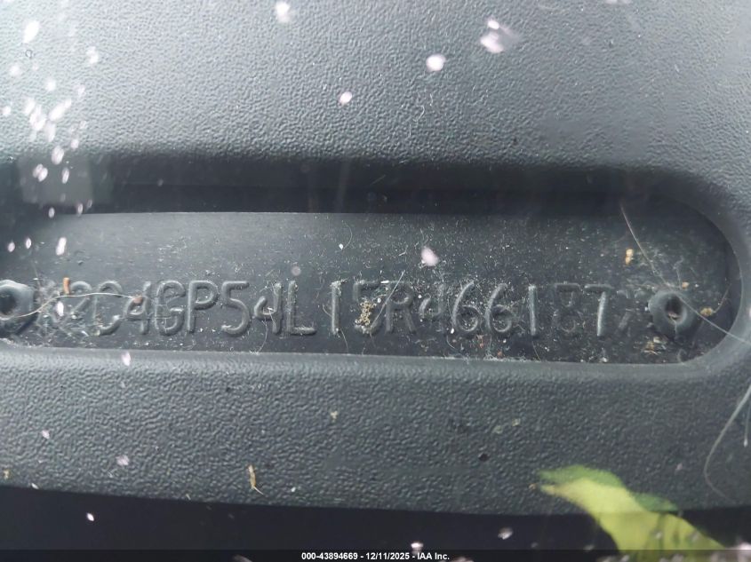 2005 Chrysler Town & Country Touring VIN: 2C4GP54L15R466187 Lot: 43894669