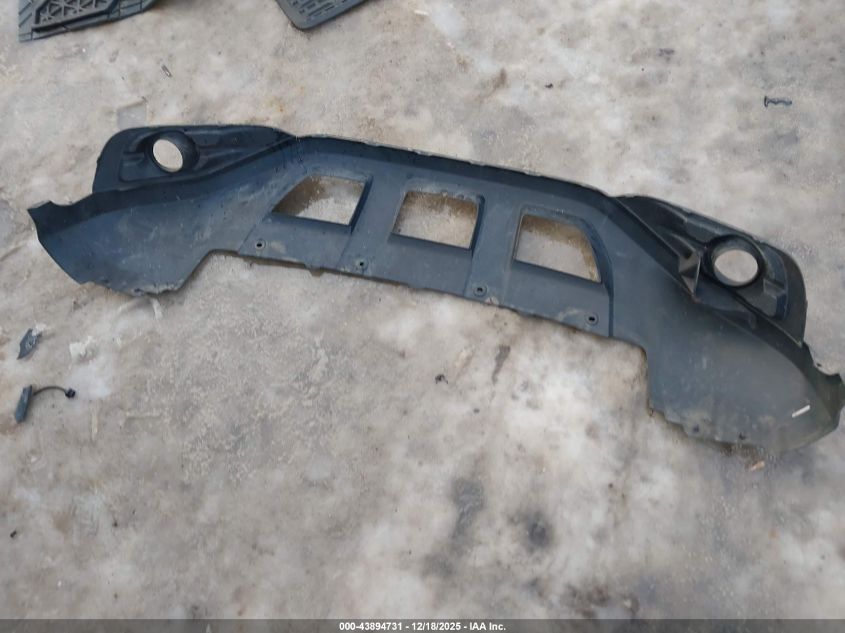 2013 Chrysler Town & Country Touring VIN: 2C4RC1BG4DR742587 Lot: 43894731