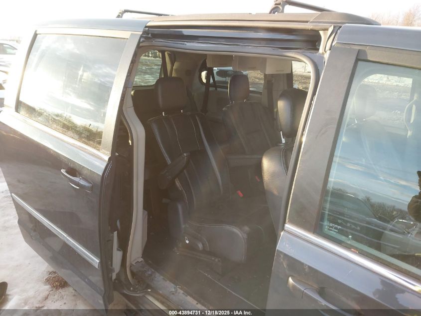 2013 Chrysler Town & Country Touring VIN: 2C4RC1BG4DR742587 Lot: 43894731