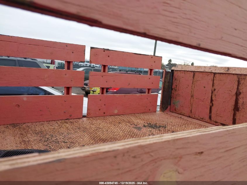 1989 Ford F350 VIN: 1FDKF37HXKKA76834 Lot: 43894745