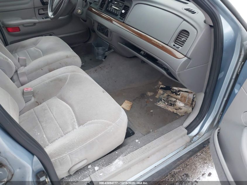 2FAFP74WX1X148842 2001 FORD CROWN VICTORIA photo no. 5