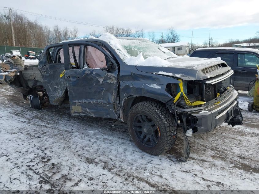 TOYOTA TUNDRA PLATINUM 5.7L V8