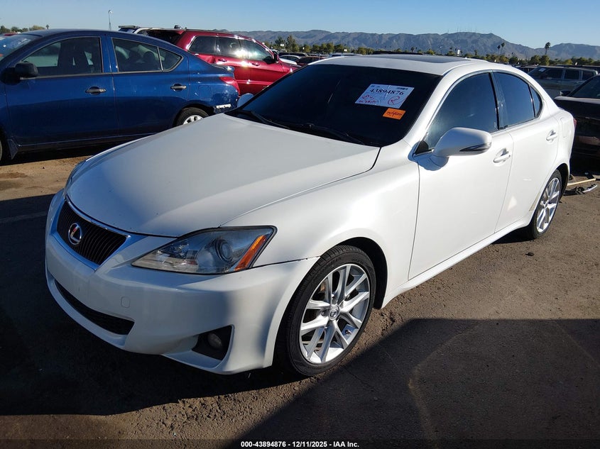 JTHBF5C22C5181321 2012 LEXUS IS photo no. 2