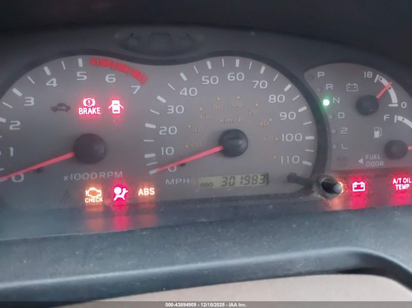 2004 Toyota Sequoia Limited V8 VIN: 5TDBT48A34S211281 Lot: 43894909