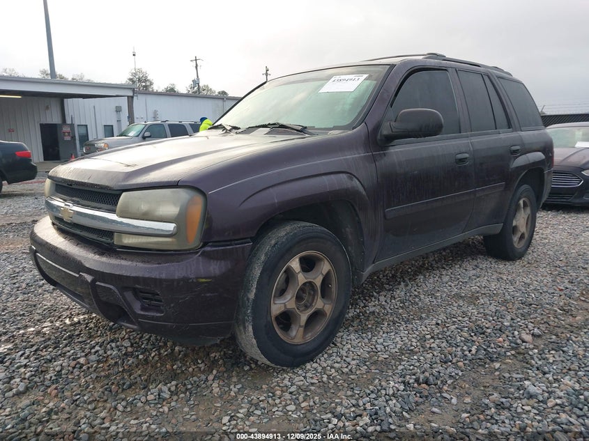 1GNDT13S282236541 2008 CHEVROLET TRAILBLAZER photo no. 2