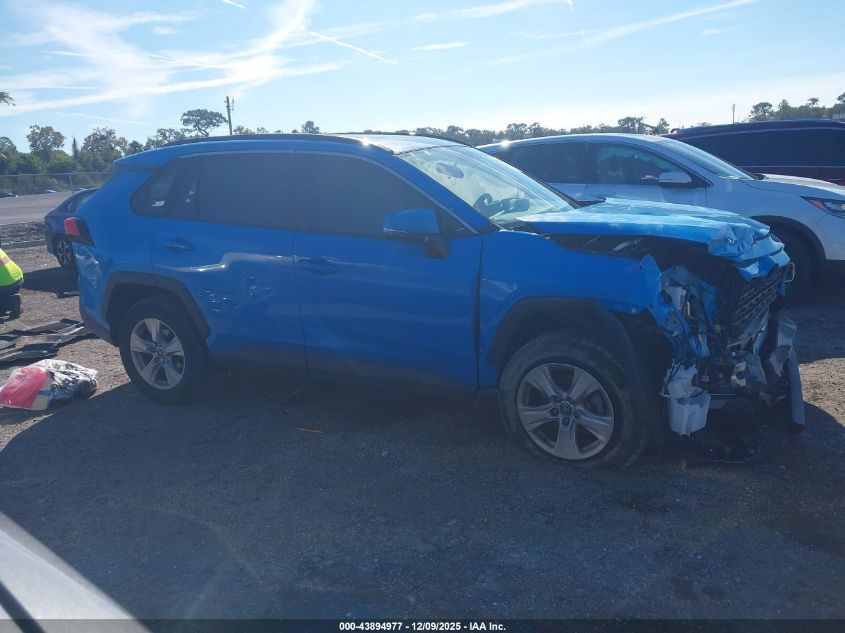 2020 Toyota Rav4 Xle VIN: 2T3W1RFVXLC078785 Lot: 43894977