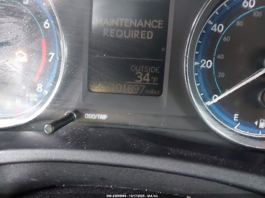 2018 Toyota Corolla Le VIN: 2T1BURHE2JC981652 Lot: 43895069