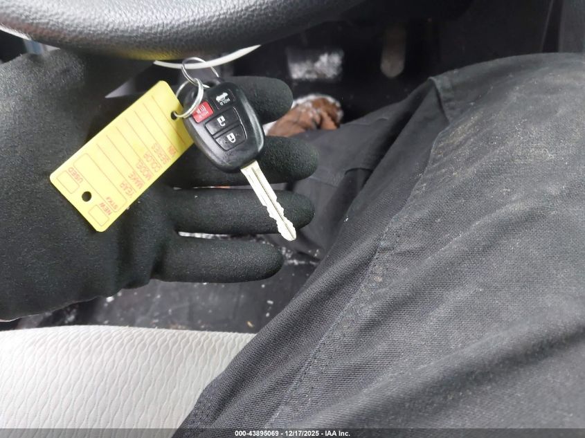 2018 Toyota Corolla Le VIN: 2T1BURHE2JC981652 Lot: 43895069