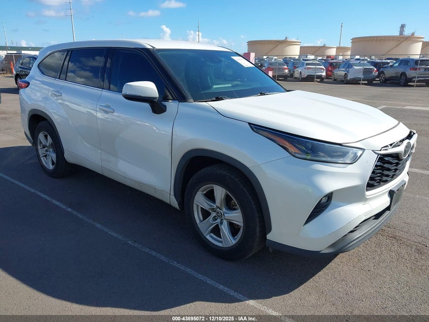 2021 Toyota Highlander Le