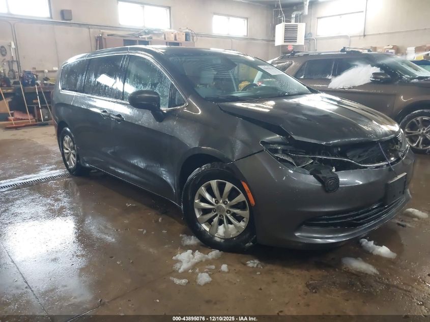 CHRYSLER PACIFICA TOURING