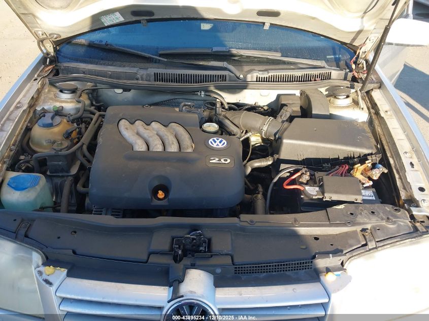 2000 Volkswagen Jetta Gls VIN: 3VWSC29M0YM122784 Lot: 43895234